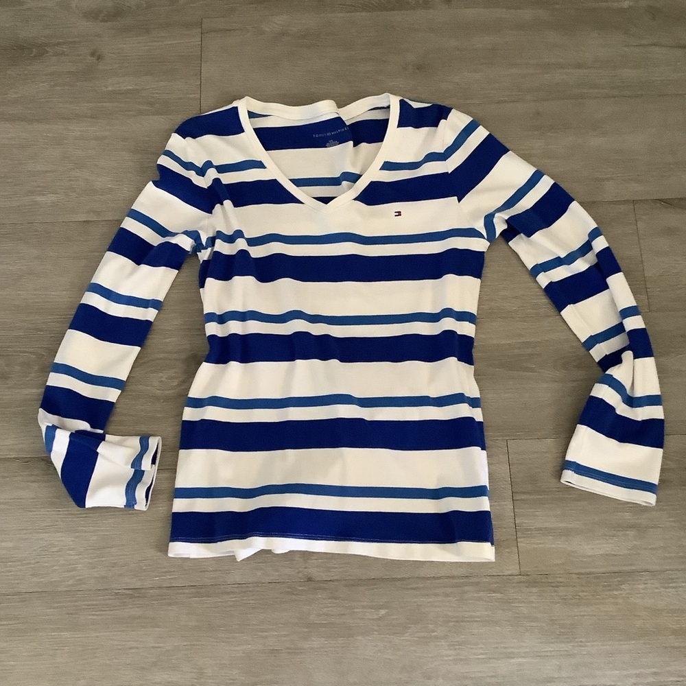Tommy Hilfiger Fitted Long Sleeve Blue and White Tee